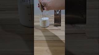 Aerolatte Handheld Milk Frother [upl. by Dorian]